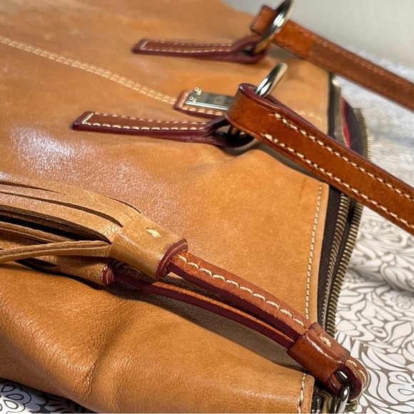 Dooney & Bourke  Lambskin Tobi Tote Zipper Closure - Picture 11 of 16